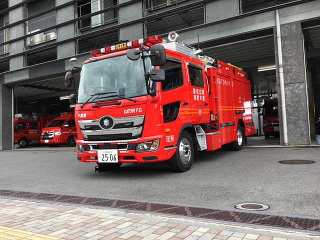水槽付ポンプ自動車